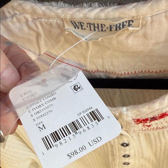 We the Free Ladies M Oversized Holly Henley Top w/Red Embroidery & Stitching - Picture 6 of 13